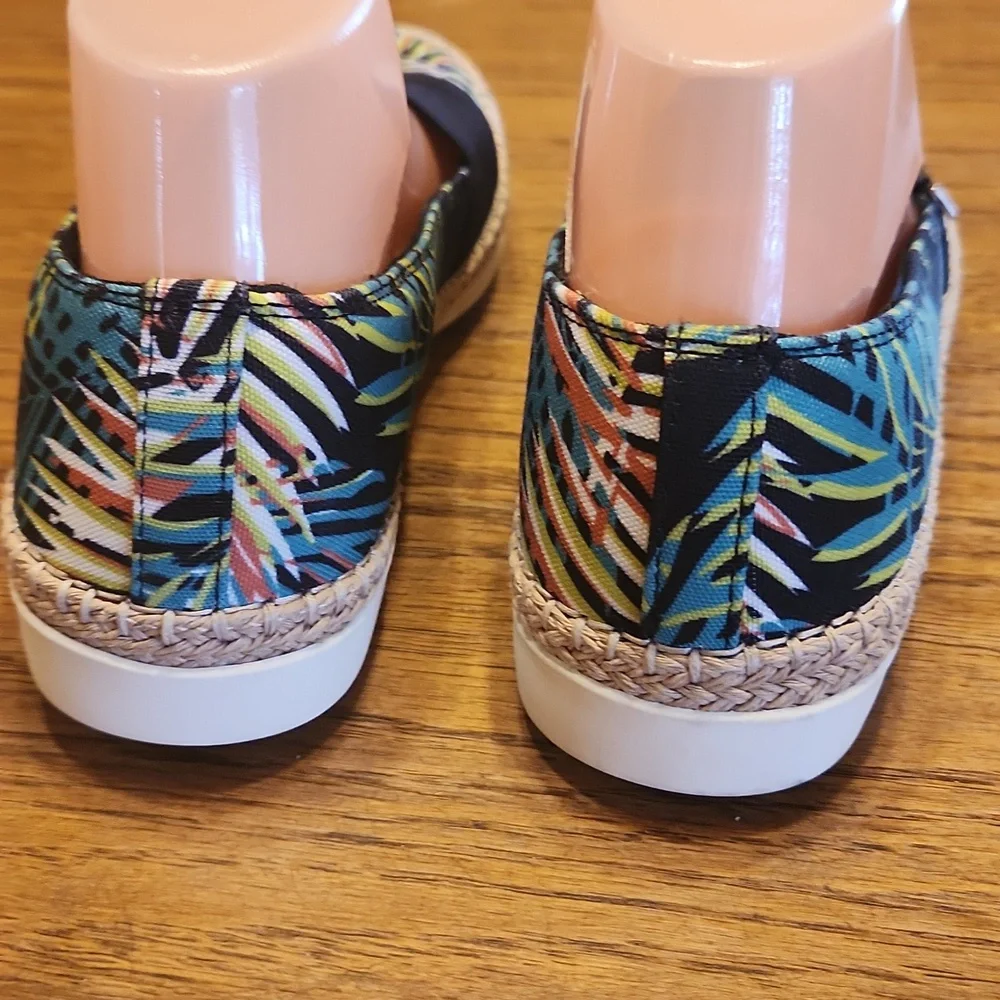 Anne Klein Zilya Espadrille Tropical Palms Size 8
